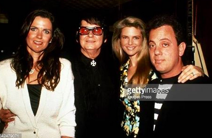 Roy Orbison Jr on X: Alex on left holding Eden. Me holding Bo & Roy 3!  #AlexOrbison #EdenOrbison #RoyOrbisonJr #BoOrbison #RoyOrbison3   / X
